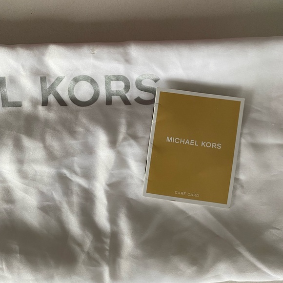 Michael Kors Mulberry Tote Bag - Picture 7 of 8